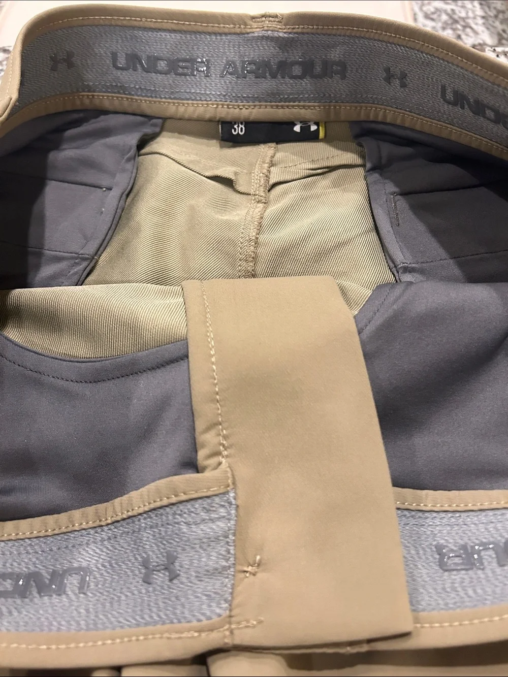 Men's Under Armour Khaki Tan Performance Golf Shorts 38